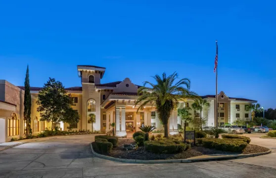 大門户貝斯特韋斯特酒店