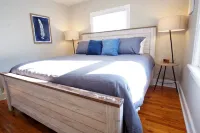 Beautiful Bungalow Next to Unc-Free Cruiser Bikes!
