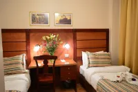 Comfort Hotel Suites Hôtels à proximité de l'Aéroport international Reine-Alia