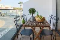 Phaedrus Living Seaside Luxury Flat Athina 109 Hotel a 