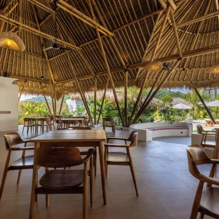 URYAH HOTEL LOMBOK