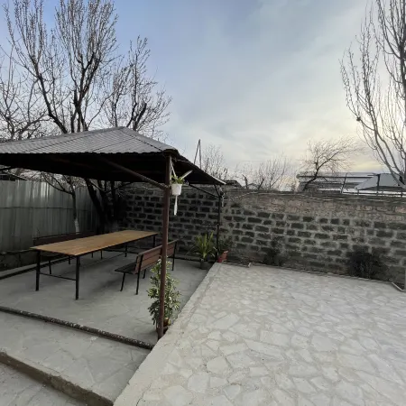 Noragyugh Guest House
