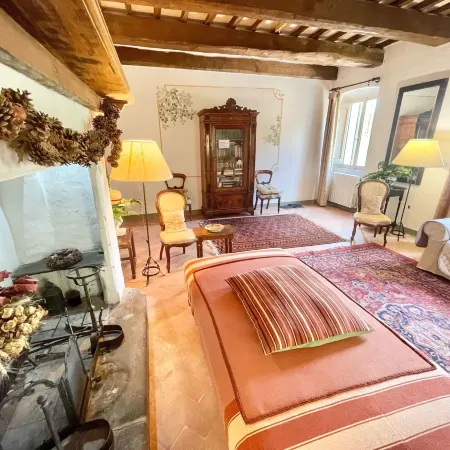 Umbrian Paradise Contains 5 Bedrooms with Private Pool and Stunning Views
