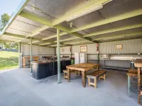Discovery Parks - Lake Hume, New South Wales Hotels in Albury
