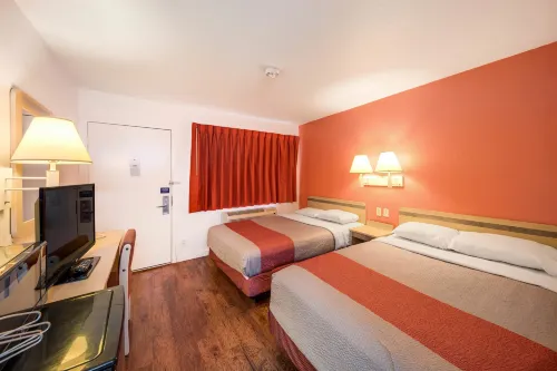 Motel 6 Greenville, TX Các khách sạn ở Lone Oak