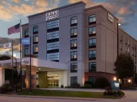 Fairfield Inn & Suites Charleston Hotels near Heritage Towers
