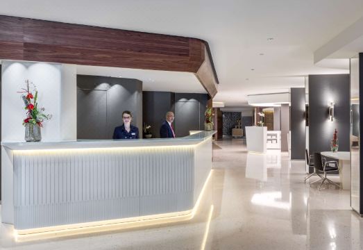 1. NH 컬렉션 브..