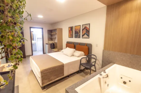 法瓦雷託飯店及旅館 英國區附近的飯店