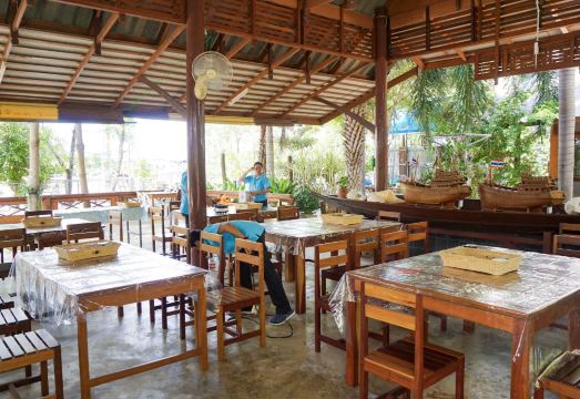 5. 반 시리폰 리조..