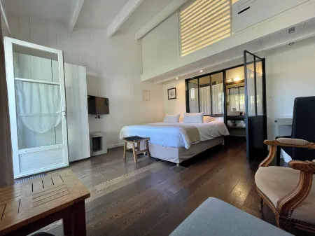 La Villa - Hôtel Bien Être Отели в г. Арс-ан-Ре