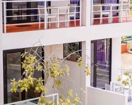 ザナドゥ ビーチ リゾート ラン島のホテル