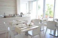 Gatto Bianco Le Terrazze