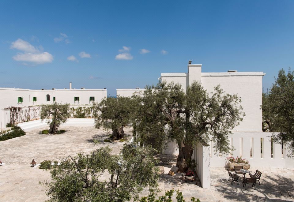 Hotel Masseria Il Melograno, Exterior, Garden