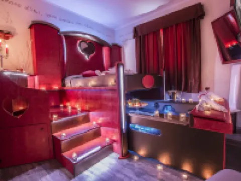 蝴蝶酒店-威套房 維亞雷焦酒店