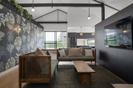 The Chamberson Отели в г. Данидин