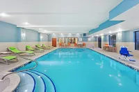 Holiday Inn Express & Suites Culpeper Hotels in East Fairfax
