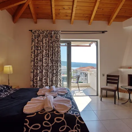 4 Epoches Hotel