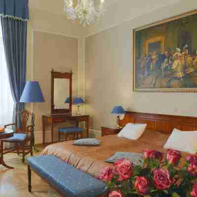 Bristol Palace Rooms