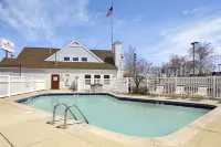 Hawthorn Extended Stay by Wyndham Fort Wayne Hotels in Fort wayne