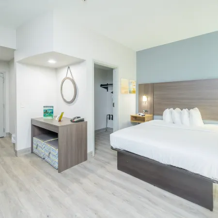 Candlewood Suites Panama City Beach Southeast