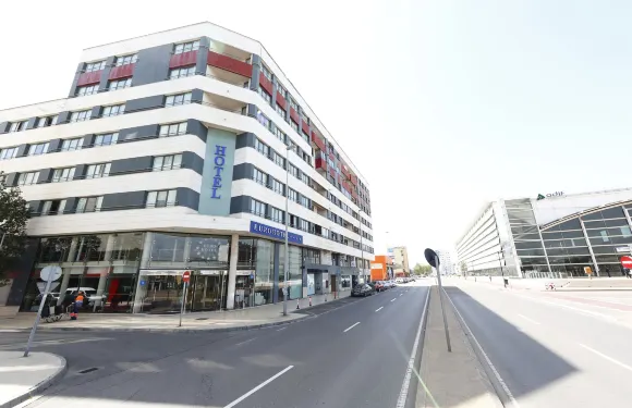 卡斯特利翁歐羅酒店