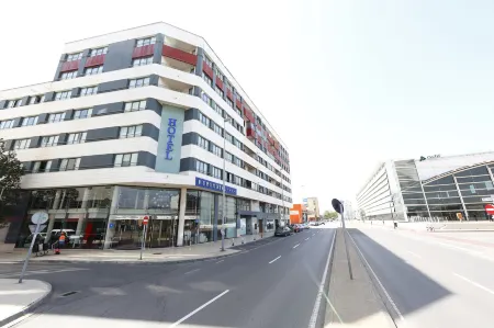 Eurohotel Castellón Отели рядом с достопримечательностью «Университет Хайме I»