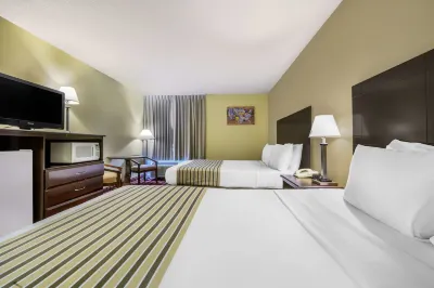 Econo Lodge Inn & Suites Triadelphia - Wheeling Hotels in Ohio County