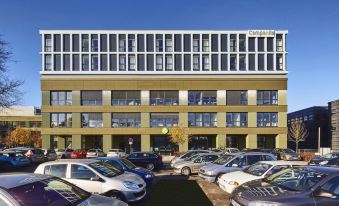 Campanile Paris - Saclay