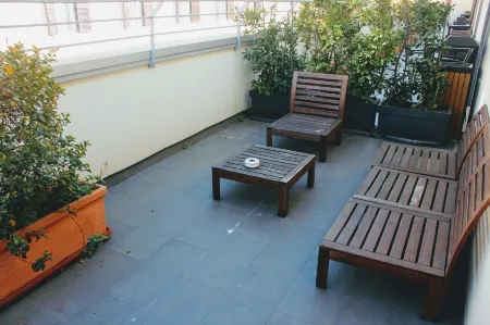 Domus Helena Отели рядом с достопримечательностью «Церковь св. Марцелина и св. Петра»