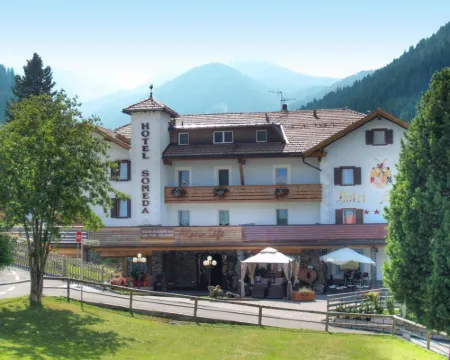 Alpen Family Hotel Someda Hotels in Moena