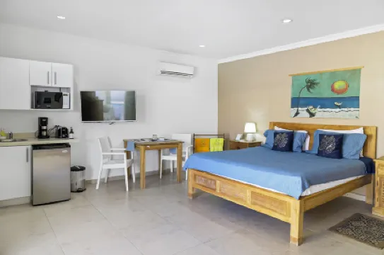 阿魯巴斯巴克瓦爾套房酒店