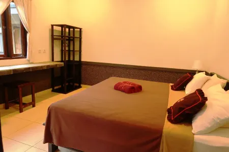 Doubleyou Homestay Pemuteran Отели рядом с достопримечательностью «Biorock Pemuteran bali»