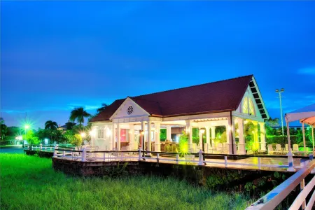 Torarica Resort Отели в г. Парамарибо