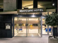 Mercure Bilbao Jardines de Albia Hotels near Zubizuri