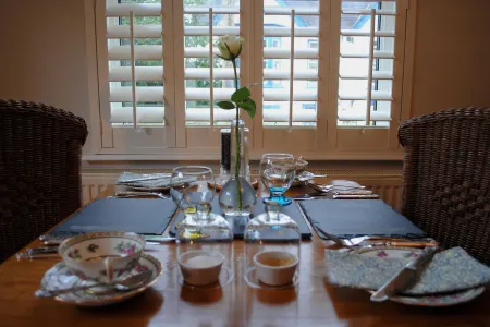 Highbury Garden Suite Отели в г. Клайдау