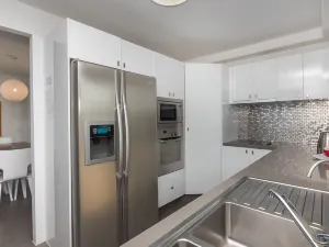 Norfolk Luxury Beachfront Apartments Main Beach