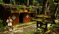 Hotel Tongging Point - Taman Simalem Resort - spa