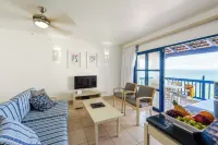 蘭戈班米科諾斯俱樂部酒店