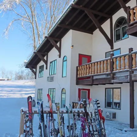 Whitecap Mountains Resort