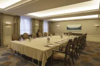 Suvretta House - Pet friendly