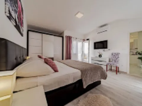 Stone House Blaca