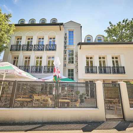 Carol Park View Отели рядом с достопримечательностью «Парк Тинеретулуи»