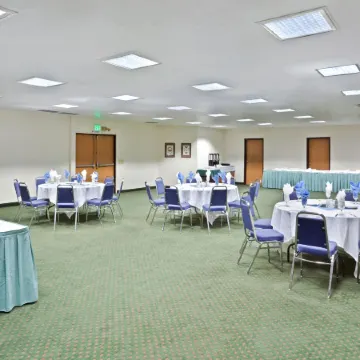 Ramada by Wyndham Kent Seattle Area