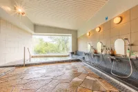 Wisterian Life Club Usami