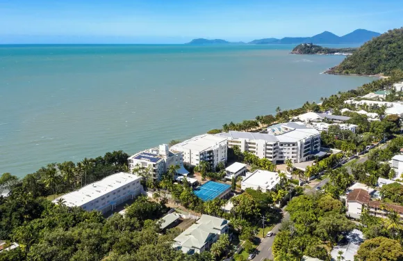 三一海灘阿馬魯酒店