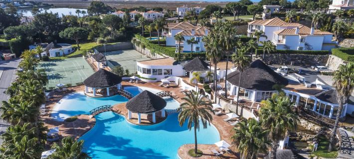 Encosta Do Lago Resort Club Hotels in Almancil