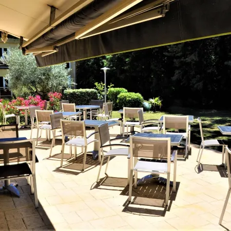 Hôtel Restaurant le Mas de l'Olivier