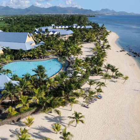 Victoria Beachcomber Resort & Spa