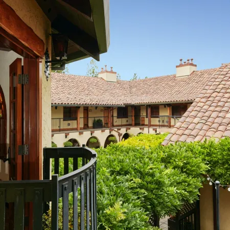 Rancho Caymus Inn