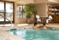 Mcm Elegante Lodge & Resorts - Spa